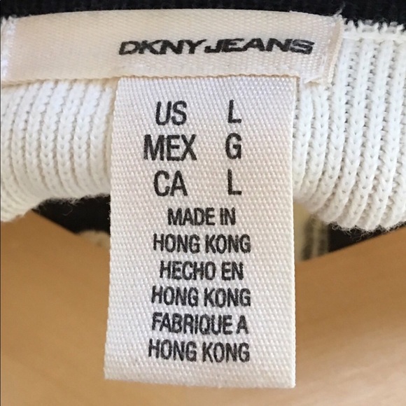 SOLD* AMAZING VINTAGE Y2K DKNY ZIP UP SWEATER - Picture 2 of 2